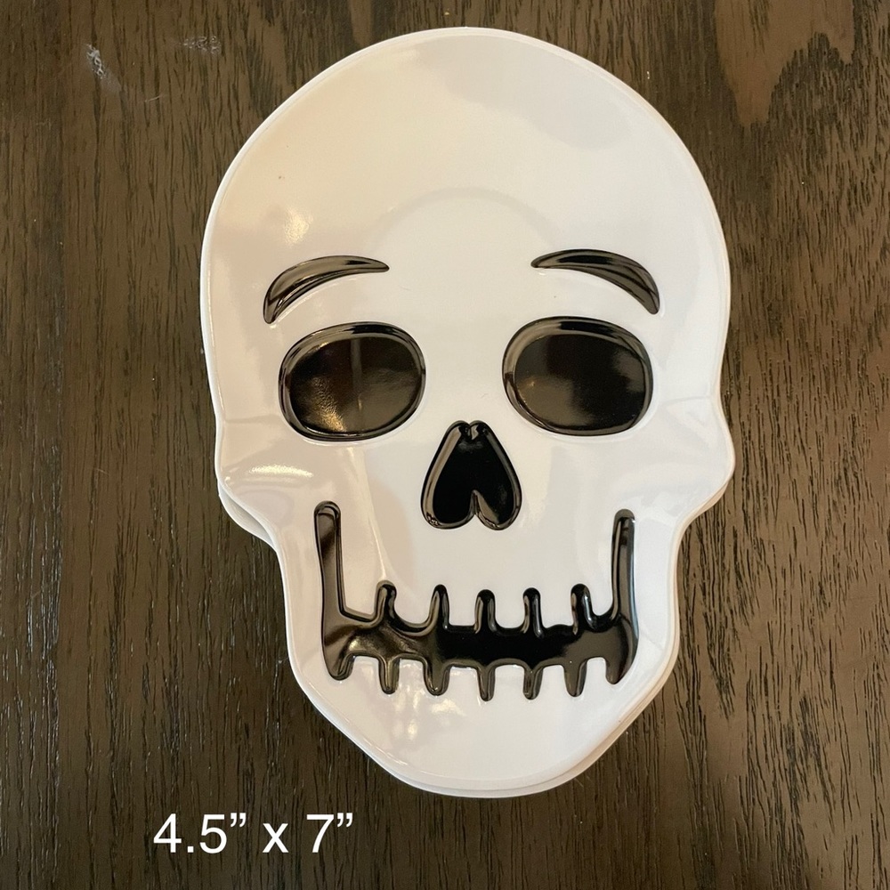 Set of 2 skull appetizer plates